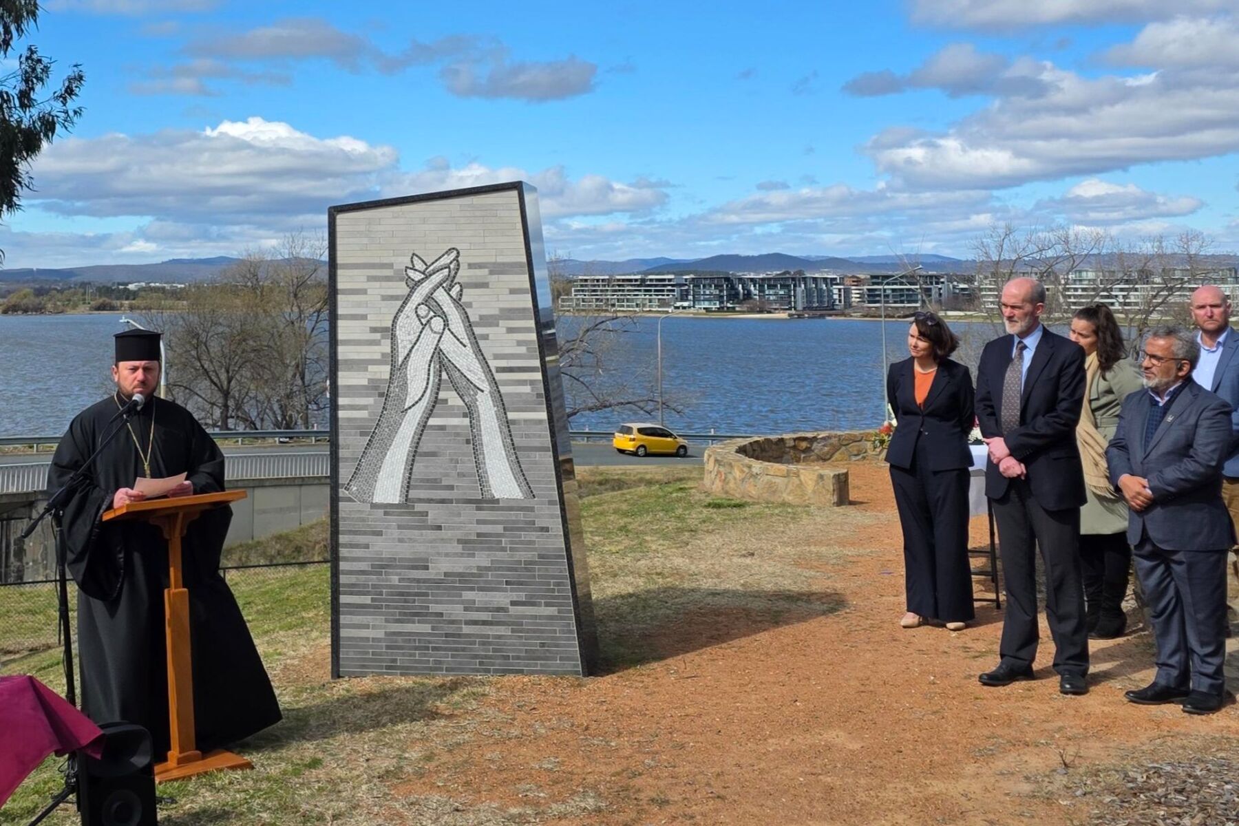 Владика Микола кардинал Бичок взяв участь у відзначенні Всесвітнього дня гуманітарної допомоги в Канберрі
