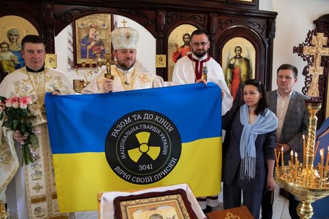“I will take your prayers to the heart of the Catholic Church,” said Bishop Mykola Bychok in Slavutych to the relatives of prisoners of war