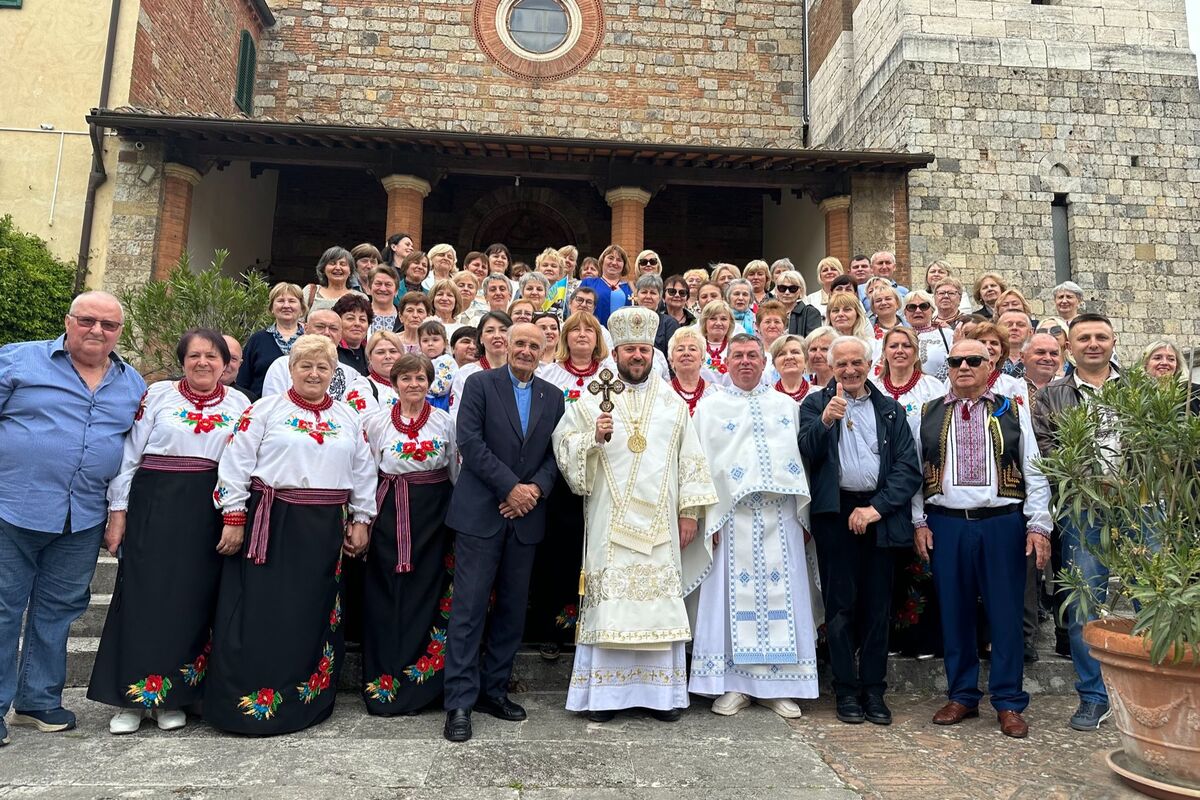 Bishop Mykola Cardinal Bychok presided over a Hierarchical Divine Liturgy for Ukrainians in Siena